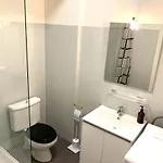 Cannes Croisette Studio, Steps From Beach, Behind Martinez Hotel Ac Wifi Apartment