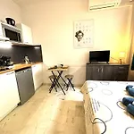 Apartment Cannes Croisette Studio, Steps From Beach, Behind Martinez Hotel Ac Wifi Cannes