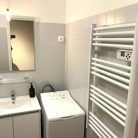 Center Wifi Ac 100 M From Croisette Behind Martinez *