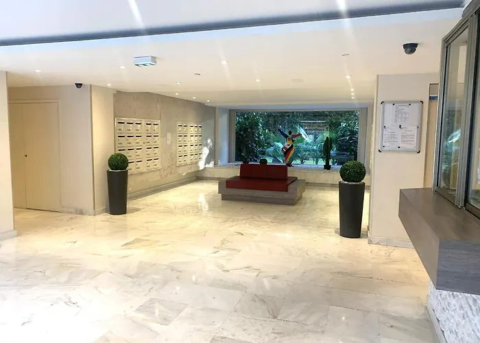 Croisette Studio, Steps From Beach, Behind Martinez Ac Wifi شقة كان