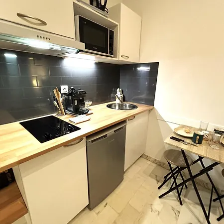 Croisette Studio, Steps From Beach, Behind Martinez Ac Wifi Lejlighed